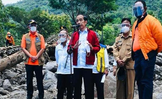 Presiden Jokowi Pastikan ‘Kebutuhan Pengungsi’ di Lembata Tercukupi