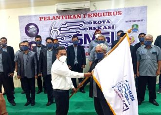 Ketua SMSI Jabar “Resmi Melantik” Pengurus SMSI Kota Bekasi Masa Bakti 2022-2025