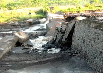 Lagi,Tanggul Sungai Regoyo ‘Jebol’ Diterjang Lahar