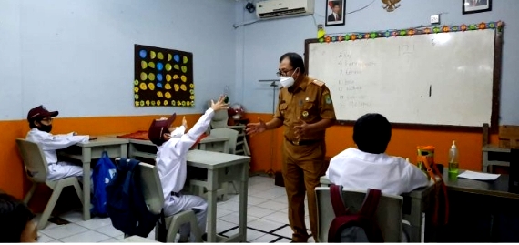 Pemkot dan Disdik Kota Bekasi ‘Gratiskan’ Biaya Sekolah 165 SMP Swasta