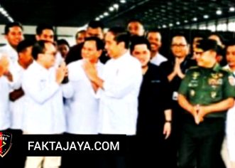 Presiden Joko Widodo Kunjungi PT Pindad Bersama Menhan dan Menteri BUMN