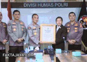 Lemkapi Berikan ‘Apresiasi dan Penghargaan’ Presisi Award Kepada Divhumas Polri