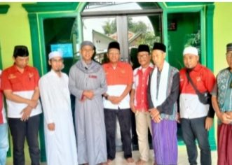 PWRI DPC Kota Bekasi ‘Bagikan Ratusan’ Nasi Kotak Jum’at Berkah