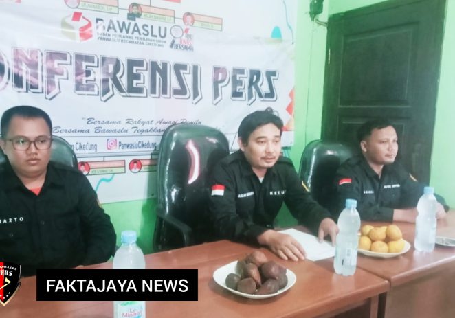 Panwascam Cikedung Gelar Konferensi Pers Tahapan Kampanye