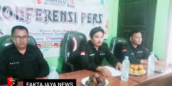 Panwascam Cikedung Gelar Konferensi Pers Tahapan Kampanye