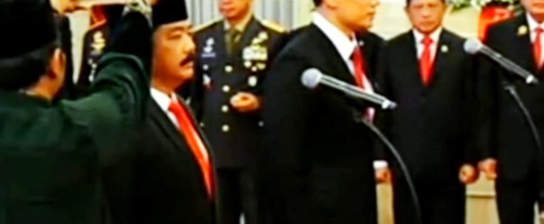 Presiden Jokowi Resmi Lantik Hadi Tjahjanto dan Agus Harimurti Yudhoyono di Istana Negara