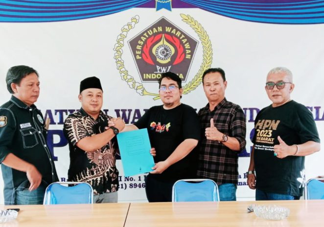 Ade Muksin Resmi Terdaftar Sebagai Calon Ketua PWI Bekasi Periode 2024-2027