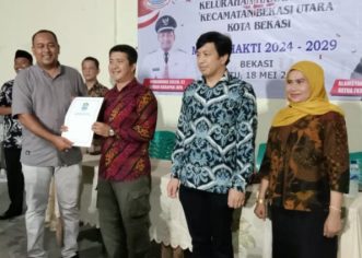 Lurah Harapan Jaya Lantik Pengurus FKRW Periode 2024-2029