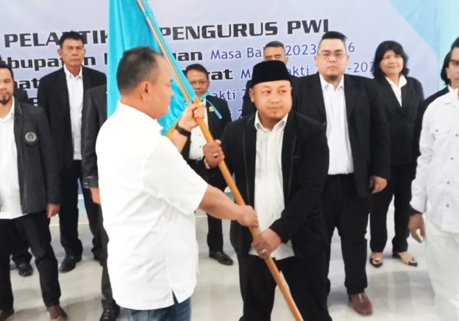 Pengurus PWI Bekasi Raya ‘Resmi’ Dilantik di Bandung