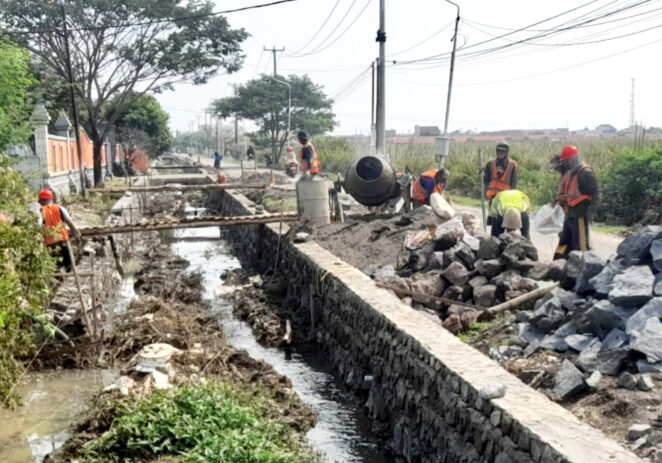 Warga Tembaga Jaya ‘Apresiasi’ Pembangunan Jaringan Saluran Irigasi