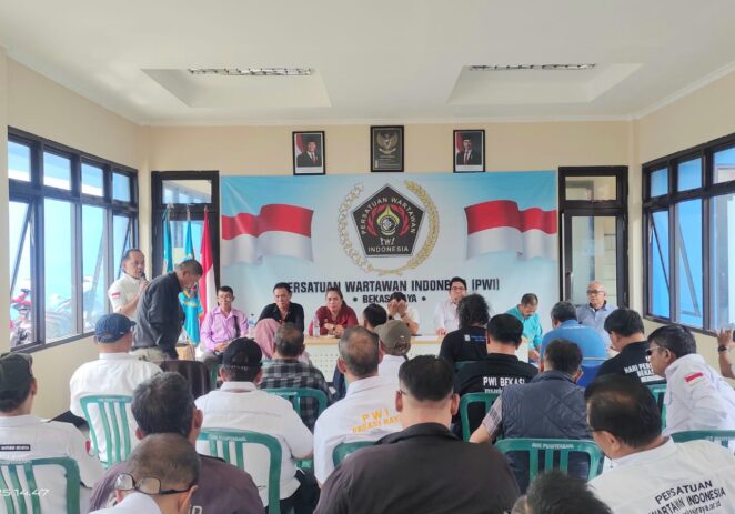 PWI Bekasi Raya Gelar Raker & Evaluasi Tahun 2025