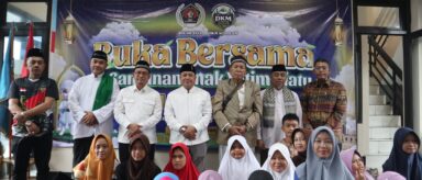 PWI Bekasi Raya Kembali Gelar Bukber dan Santunan Anak Yatim
